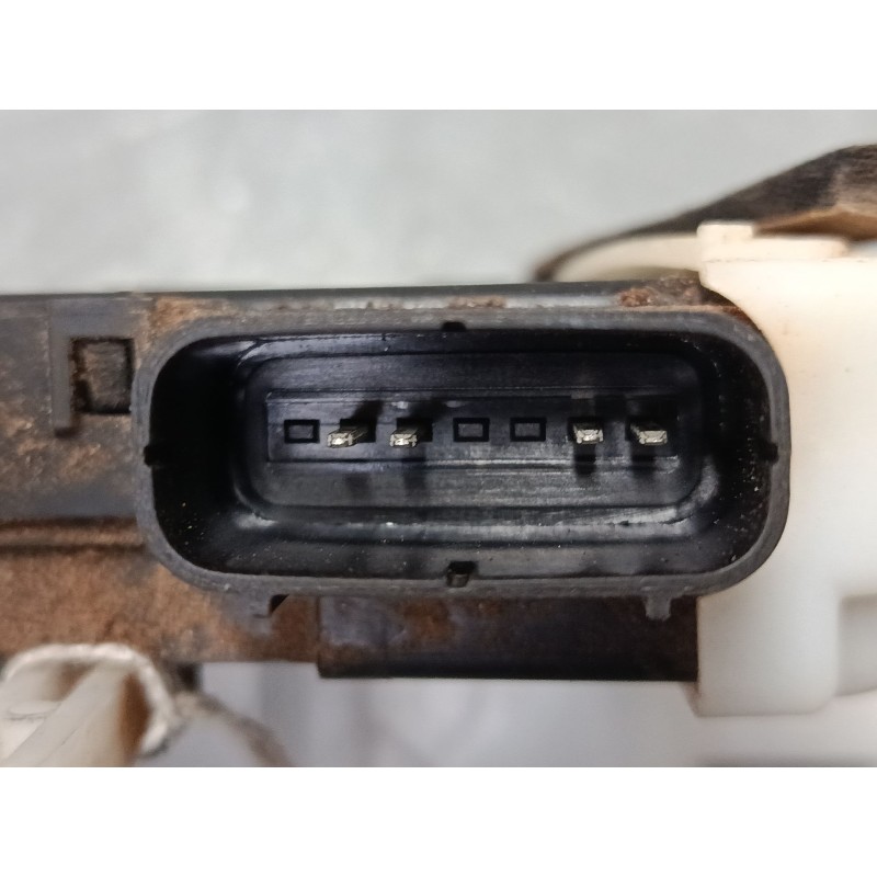 Recambio de cerradura puerta trasera izquierda para hyundai ix35 (lm, el, elh) 2.0 crdi referencia OEM IAM 814102Y010  