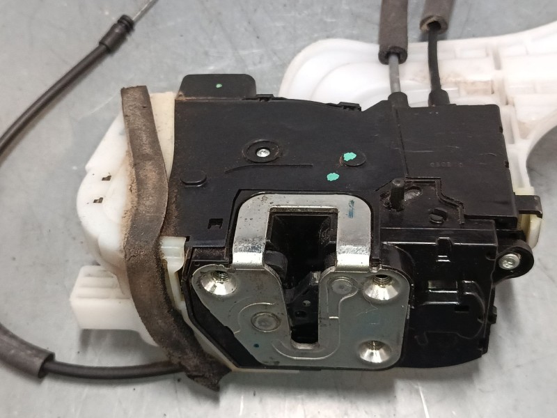 Recambio de cerradura puerta trasera izquierda para hyundai ix35 (lm, el, elh) 2.0 crdi referencia OEM IAM 814102Y010  