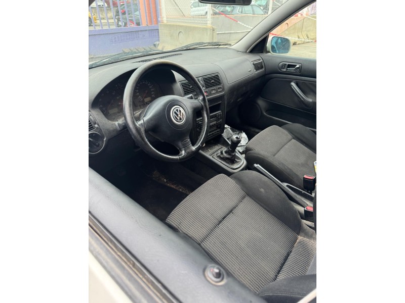 volkswagen golf iv (1j1) del año 2001