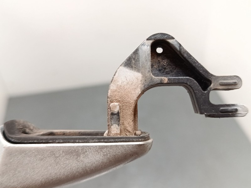 Recambio de maneta exterior puerta delantera derecha para peugeot 407 (6d_) 1.6 hdi 110 (6d9hzc, 6d9hyc) referencia OEM IAM   