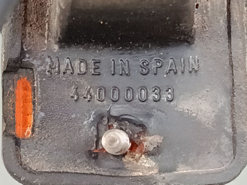 Recambio de intermitente lateral derecho para suzuki vitara cabrio (et) 2.0 hdi (se 420hdi) referencia OEM IAM 44000033  