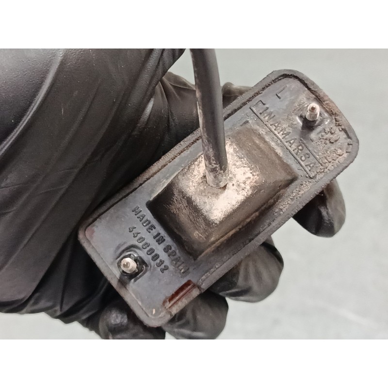 Recambio de intermitente lateral izquierdo para suzuki vitara cabrio (et) 2.0 hdi (se 420hdi) referencia OEM IAM 44000032  