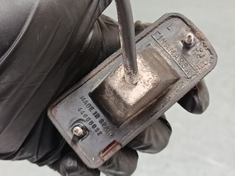 Recambio de intermitente lateral izquierdo para suzuki vitara cabrio (et) 2.0 hdi (se 420hdi) referencia OEM IAM 44000032  