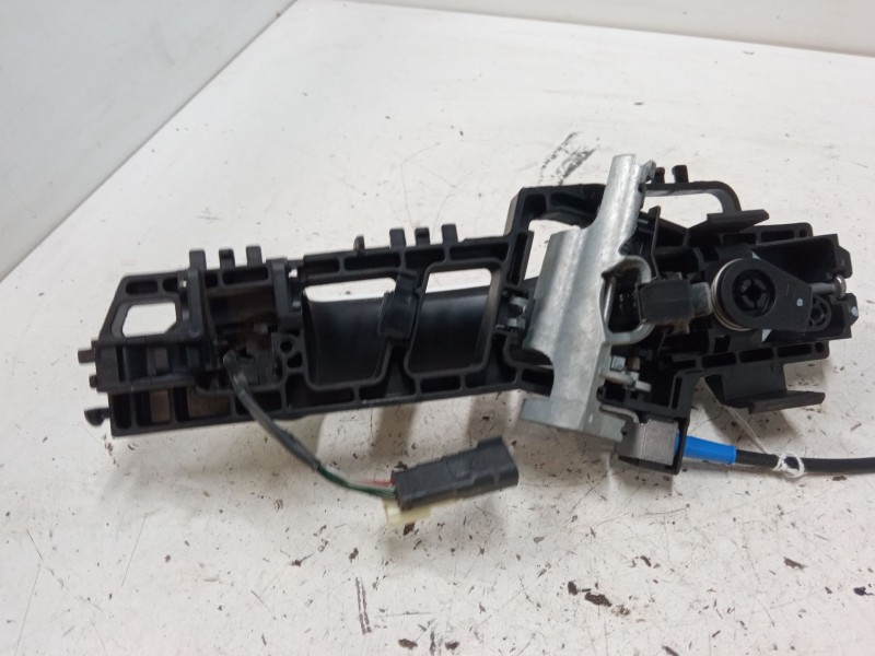 Recambio de maneta exterior puerta delantera izquierda para ford ecosport 1.0 ecoboost referencia OEM IAM   