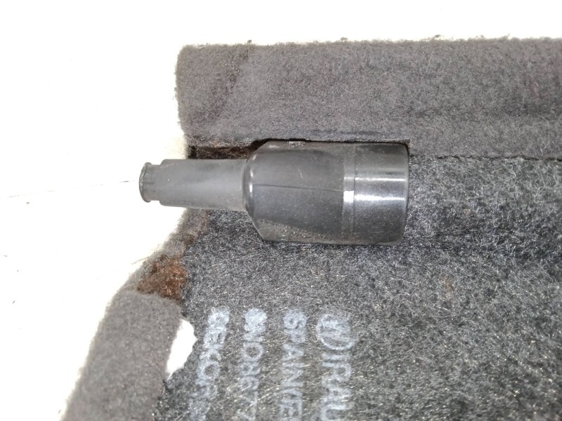 Recambio de bandeja trasera para volkswagen polo iii (6n1) 60 1.4 referencia OEM IAM   