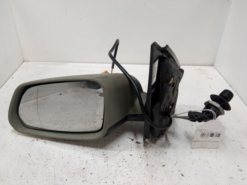 Recambio de retrovisor izquierdo para volkswagen polo iv (9n_, 9a_) 1.4 tdi referencia OEM IAM   