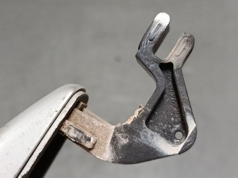 Recambio de maneta exterior puerta delantera izquierda para peugeot 407 (6d_) 1.6 hdi 110 (6d9hzc, 6d9hyc) referencia OEM IAM   