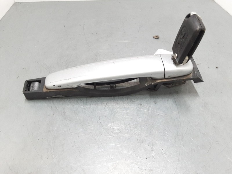 Recambio de maneta exterior puerta delantera izquierda para peugeot 307 break (3e) 1.6 hdi 110 referencia OEM IAM   