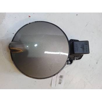 TAPA EXTERIOR COMBUSTIBLE 