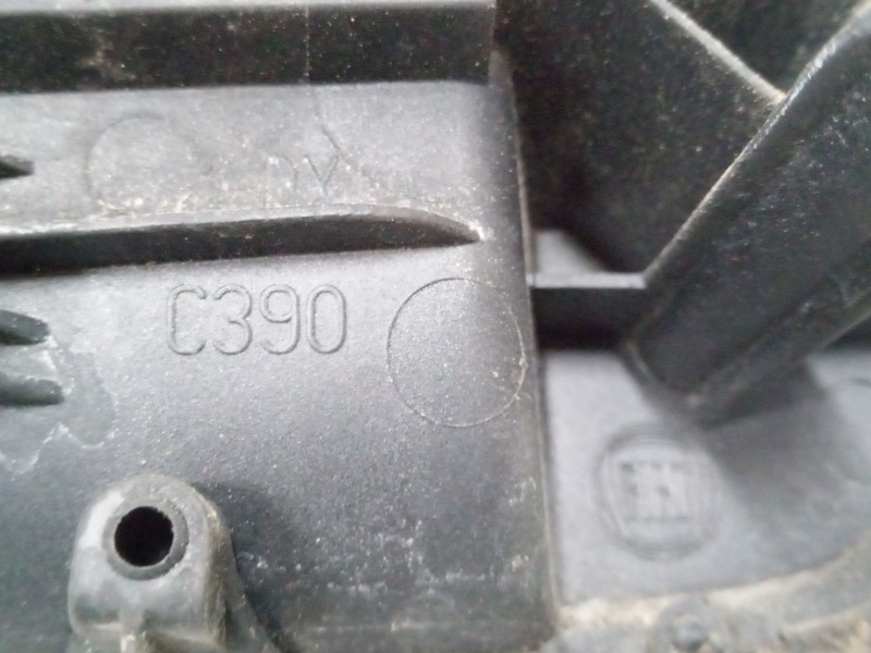 Recambio de maneta exterior puerta trasera derecha para fiat punto (199_) 1.3 d multijet referencia OEM IAM PA6GF50  