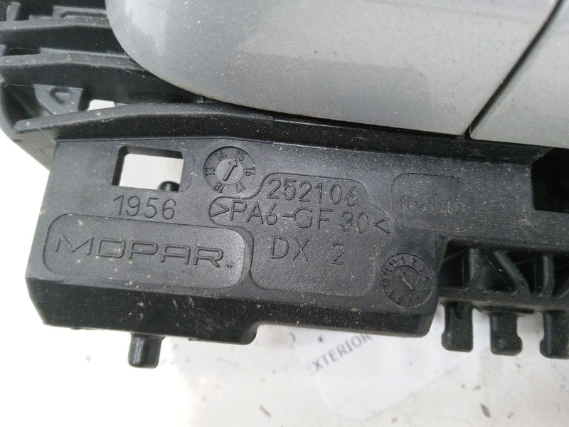 Recambio de maneta exterior puerta trasera derecha para jeep renegade suv (bu, b1, bv) 1.6 crd referencia OEM IAM   