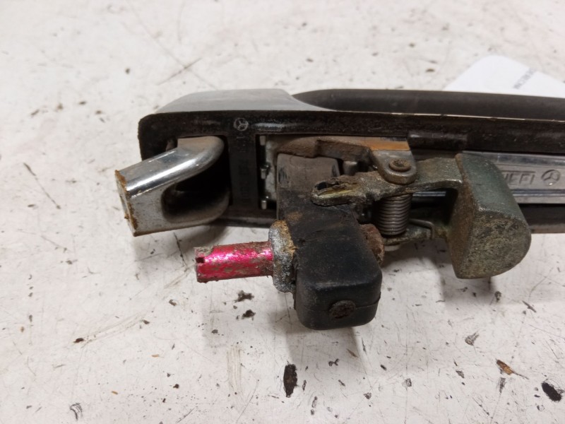 Recambio de maneta exterior puerta trasera derecha para mercedes-benz 123 t-model (s123) 240 t d (123.183) referencia OEM IAM 12