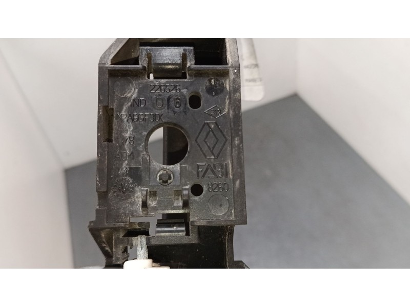 Recambio de maneta exterior puerta trasera derecha para renault clio iii (br0/1, cr0/1) 1.5 dci (br17, cr17) referencia OEM IAM 