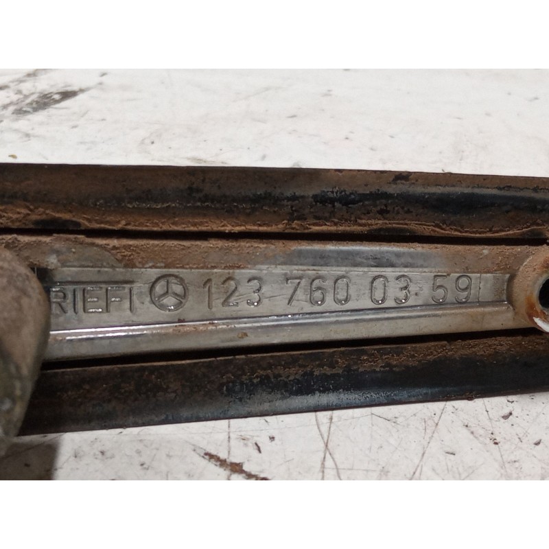 Recambio de maneta exterior puerta trasera izquierda para mercedes-benz 123 t-model (s123) 240 t d (123.183) referencia OEM IAM 