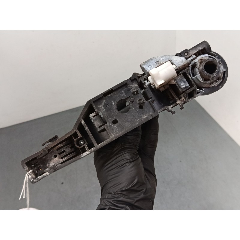 Recambio de maneta exterior puerta trasera izquierda para renault clio iii (br0/1, cr0/1) 1.5 dci (br17, cr17) referencia OEM IA