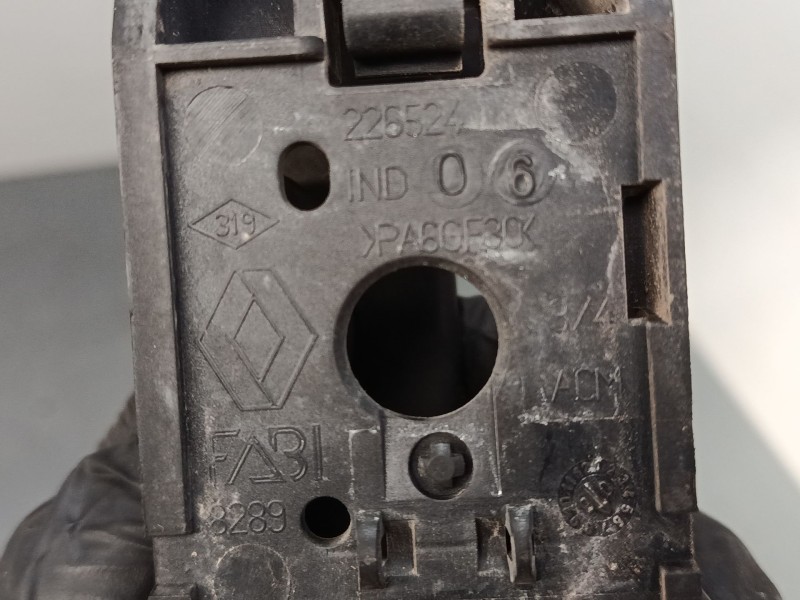 Recambio de maneta exterior puerta trasera izquierda para renault clio iii (br0/1, cr0/1) 1.5 dci (br17, cr17) referencia OEM IA