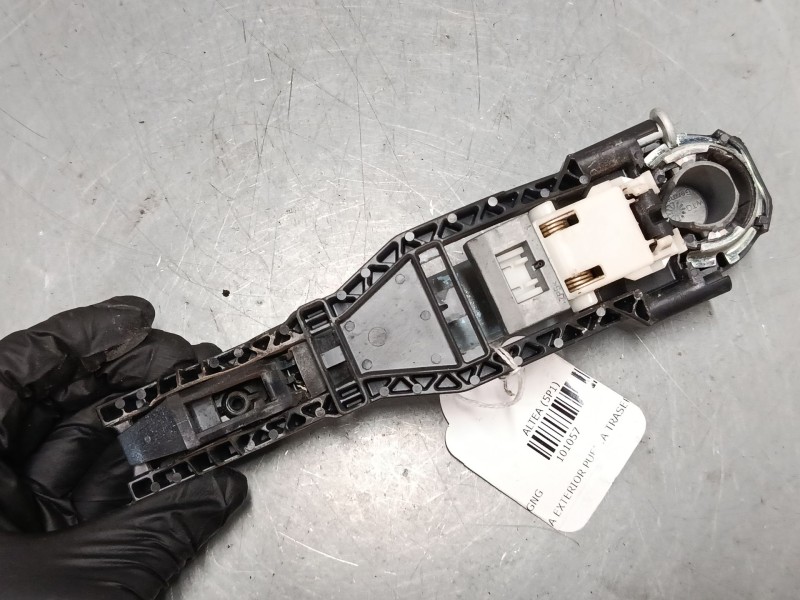 Recambio de maneta exterior puerta trasera izquierda para seat altea (5p1) 1.9 tdi referencia OEM IAM 5P0839885A  