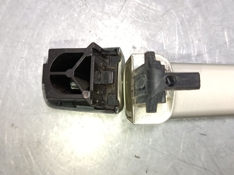 Recambio de maneta exterior puerta trasera izquierda para peugeot 407 (6d_) 1.6 hdi 110 (6d9hzc, 6d9hyc) referencia OEM IAM   