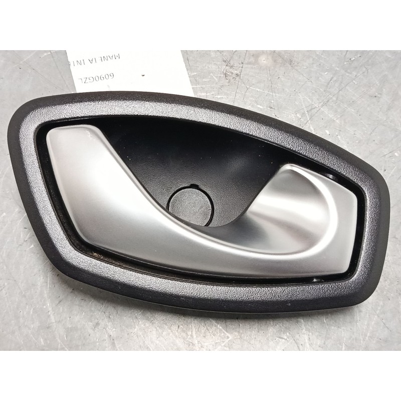 Recambio de maneta interior puerta delantera derecha para renault scénic iii (jz0/1_) 1.5 dci referencia OEM IAM 826720001R  