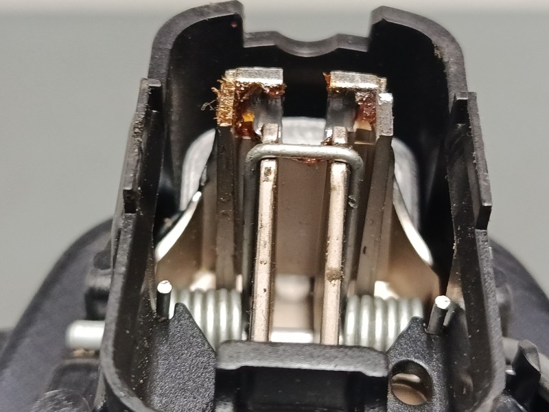 Recambio de maneta interior puerta delantera derecha para renault scénic iii (jz0/1_) 1.5 dci referencia OEM IAM 826720001R  