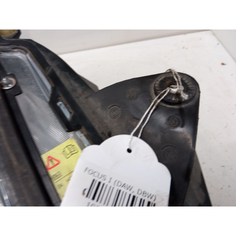 Recambio de faro derecho para ford focus i (daw, dbw) 1.8 turbo di / tddi referencia OEM IAM   