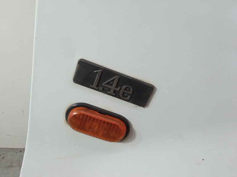 Recambio de aleta delantera derecha para renault 19 ii (b/c53_) 1.4 referencia OEM IAM   