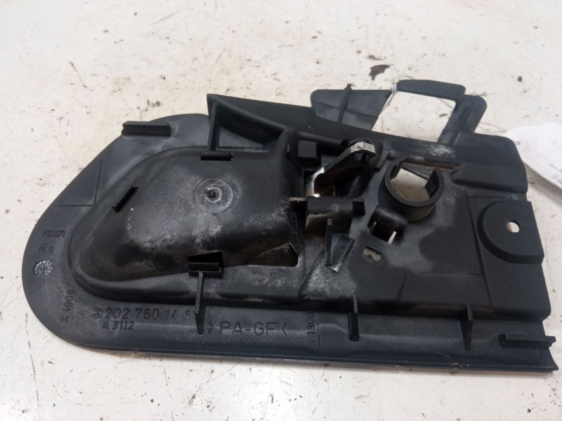 Recambio de maneta interior puerta trasera derecha para mercedes-benz clase c (w202) c 240 (202.026) referencia OEM IAM   