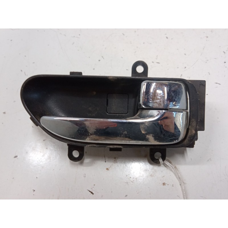 Recambio de maneta interior puerta trasera derecha para nissan x-trail ii (t31) 2.0 dci referencia OEM IAM   