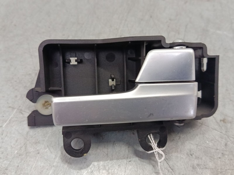 Recambio de maneta interior puerta delantera derecha para ford focus ii (da_, hcp, dp) 1.6 ti referencia OEM IAM R22600  