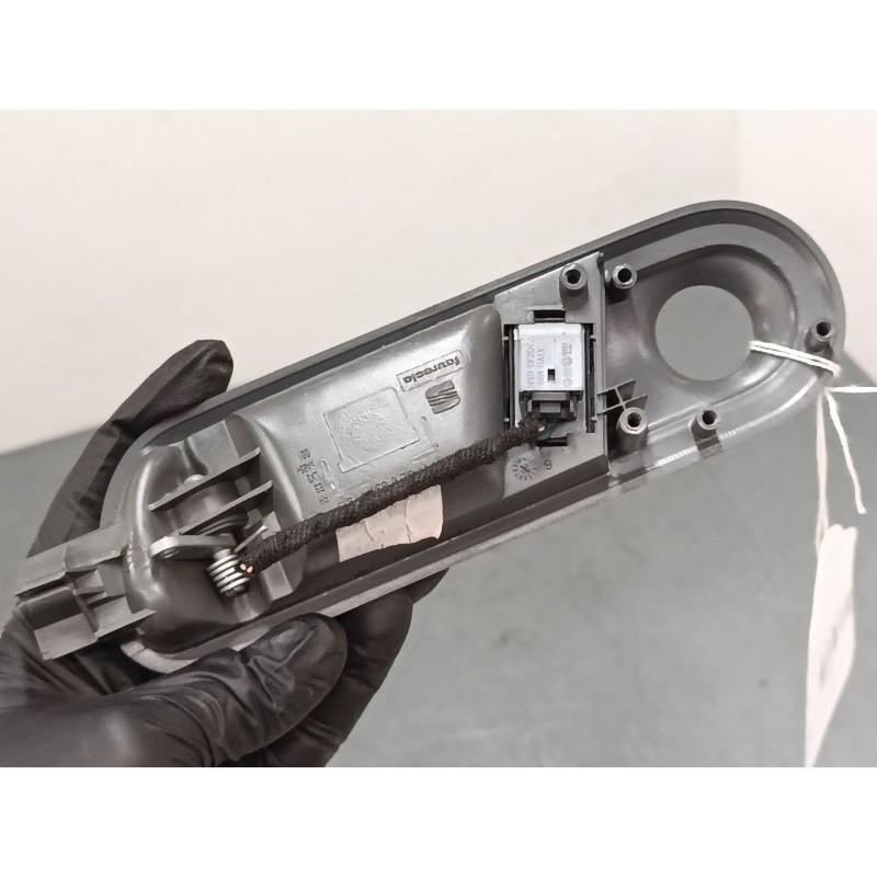 Recambio de maneta interior puerta delantera derecha para seat ibiza iii (6l1) 1.9 tdi referencia OEM IAM 6l0837114h  