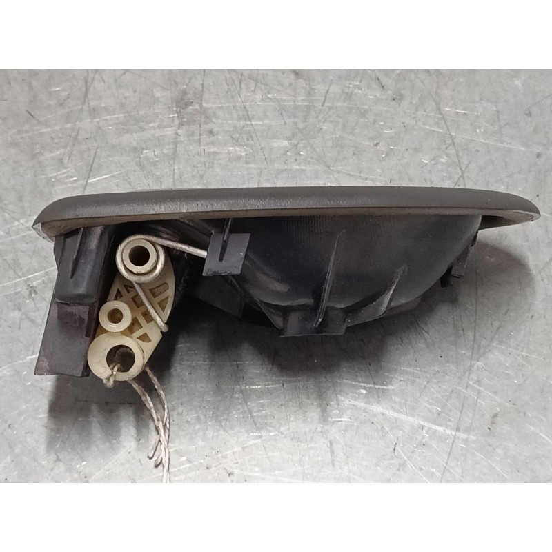 Recambio de maneta interior puerta delantera derecha para renault clio ii (bb_, cb_) 1.4 16v (b/cb0p, bb13) referencia OEM IAM 8