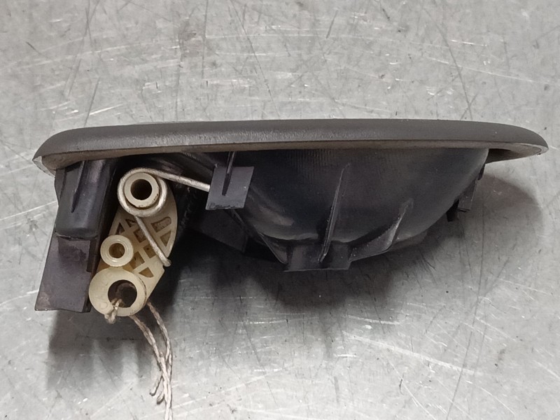 Recambio de maneta interior puerta delantera derecha para renault clio ii (bb_, cb_) 1.4 16v (b/cb0p, bb13) referencia OEM IAM 8