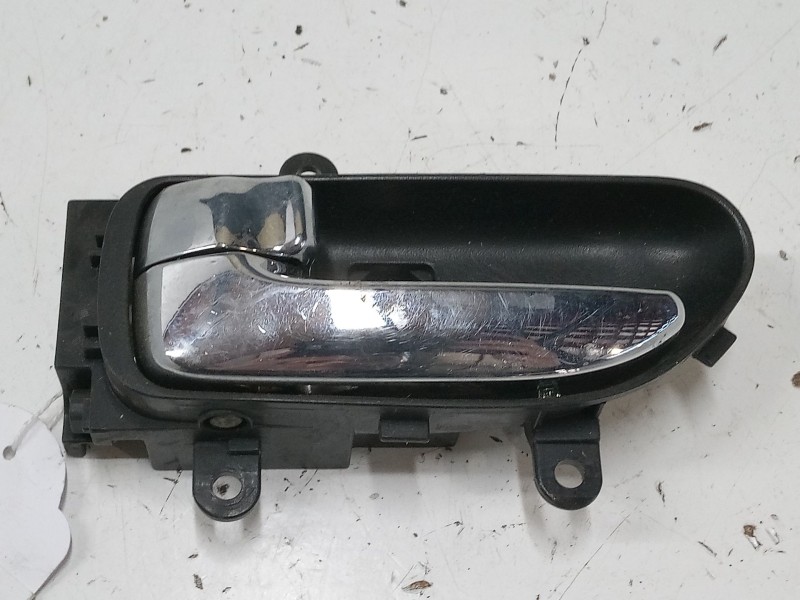 Recambio de maneta interior puerta delantera izquierda para nissan x-trail ii (t31) 2.0 dci referencia OEM IAM   
