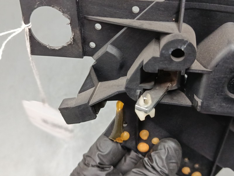 Recambio de maneta interior puerta delantera derecha para mercedes-benz clase m (w163) ml 270 cdi (163.113) referencia OEM IAM  