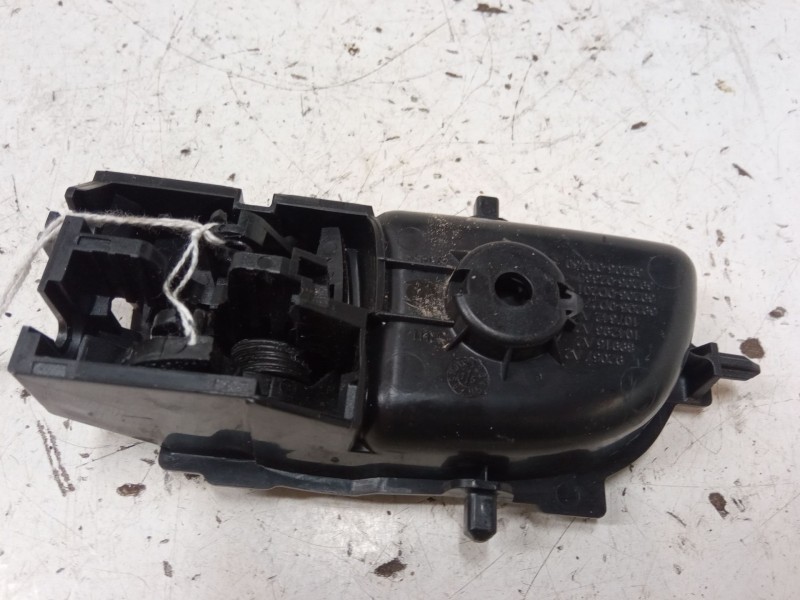 Recambio de maneta interior puerta delantera derecha para peugeot 108 1.2 referencia OEM IAM   
