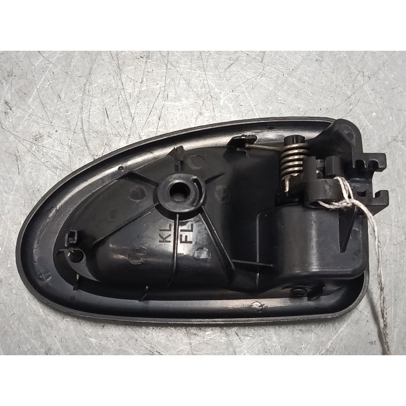 Recambio de maneta interior puerta delantera izquierda para renault clio ii (bb_, cb_) 1.4 (b/cb0c, b/cb0s) referencia OEM IAM  