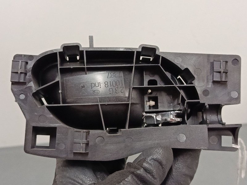 Recambio de maneta interior puerta delantera izquierda para peugeot 407 (6d_) 1.6 hdi 110 (6d9hzc, 6d9hyc) referencia OEM IAM   