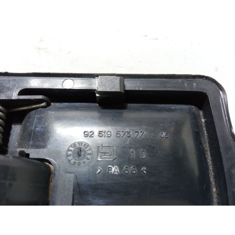 Recambio de maneta interior puerta delantera derecha para peugeot 106 ii (1a_, 1c_) 1.5 d referencia OEM IAM 9251957377  