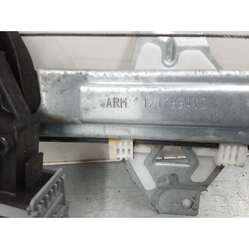 Recambio de elevalunas electrico delantero derecho para citroën c4 ii (nc_) 1.6 vti 120 referencia OEM IAM   