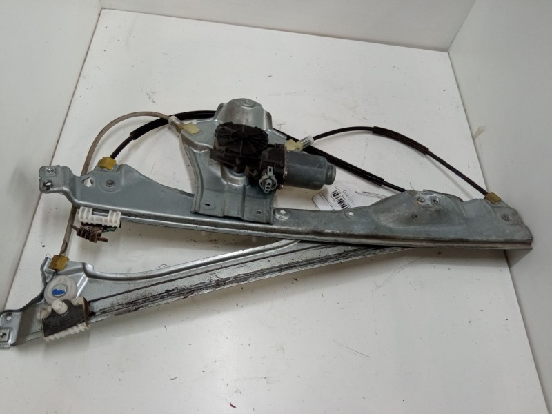 Recambio de elevalunas electrico delantero derecho para renault clio iii grandtour (kr0/1_) 1.2 16v (kr0p) referencia OEM IAM   