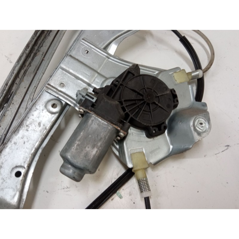 Recambio de elevalunas electrico delantero derecho para renault clio iii grandtour (kr0/1_) 1.2 16v (kr0p) referencia OEM IAM   