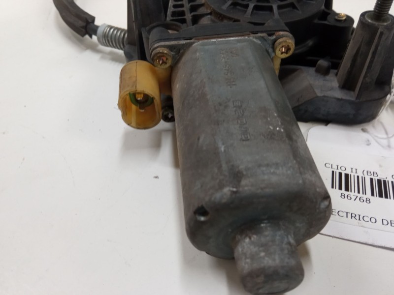 Recambio de elevalunas electrico delantero derecho para renault clio ii (bb_, cb_) 1.5 dci (b/cb07) referencia OEM IAM 77008422 