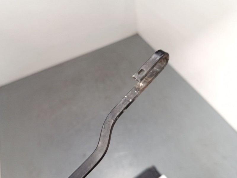 Recambio de brazo limpia delantero derecho para peugeot 206 hatchback (2a/c) 1.6 i referencia OEM IAM   