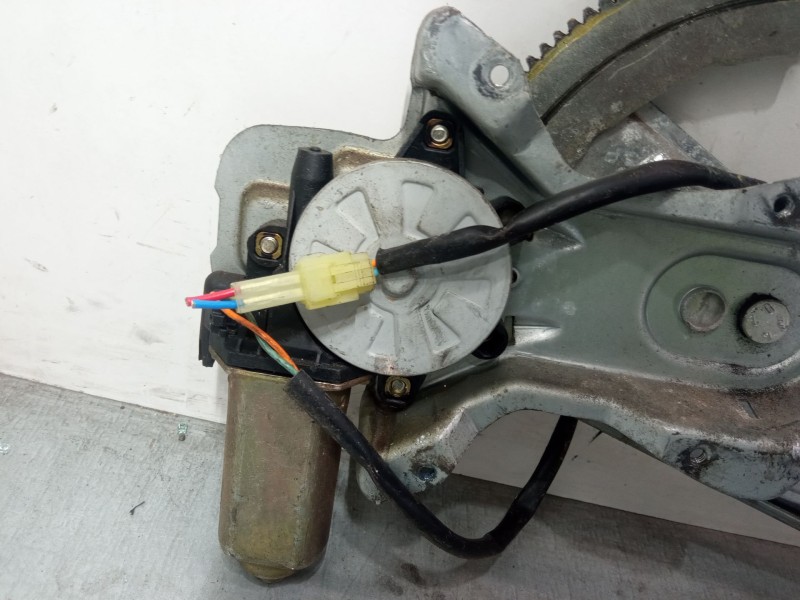 Recambio de elevalunas electrico delantero derecho para mg zr 2.0 td referencia OEM IAM FR1160093  