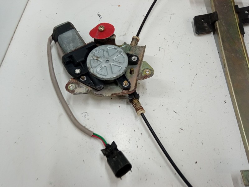 Recambio de elevalunas electrico delantero derecho para landwind (jmc) cv9 1.6 referencia OEM IAM   