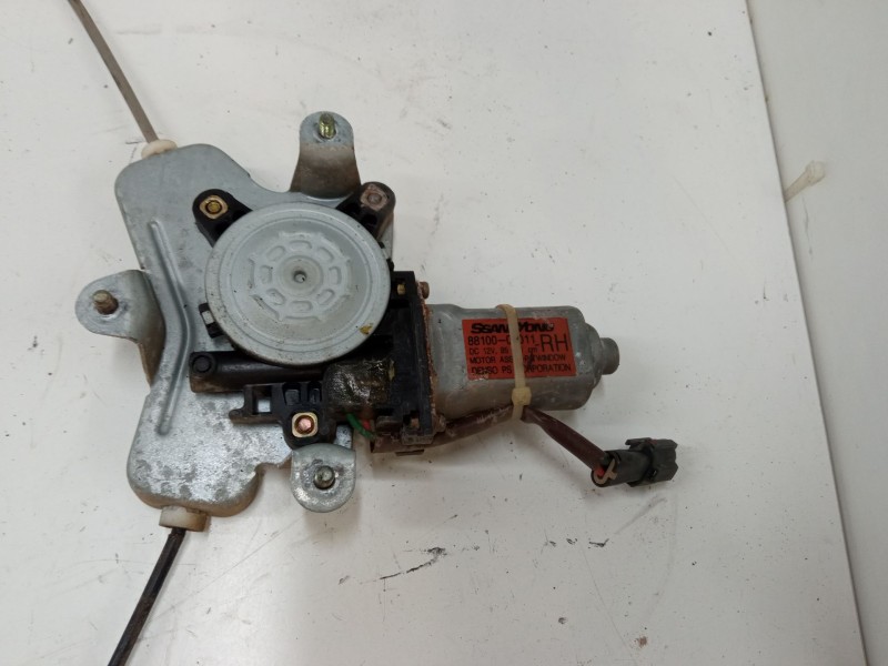 Recambio de elevalunas electrico delantero derecho para ssangyong rexton / rexton ii (gab_) 2.7 xdi referencia OEM IAM 881000801