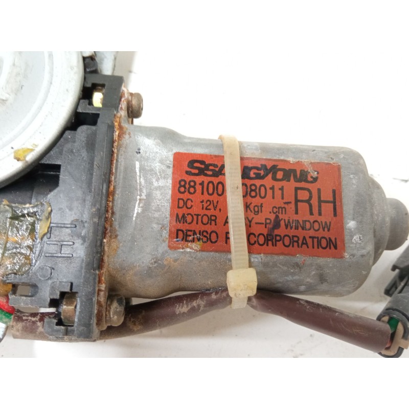 Recambio de elevalunas electrico delantero derecho para ssangyong rexton / rexton ii (gab_) 2.7 xdi referencia OEM IAM 881000801