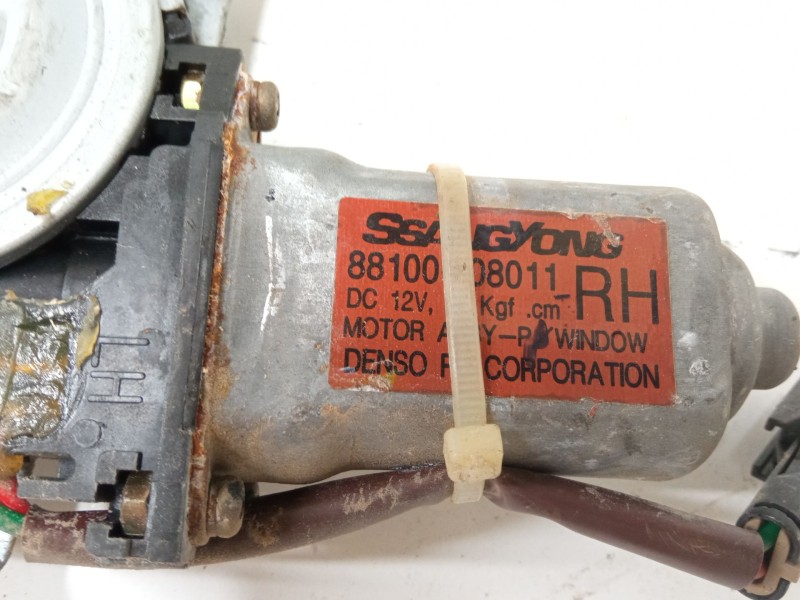 Recambio de elevalunas electrico delantero derecho para ssangyong rexton / rexton ii (gab_) 2.7 xdi referencia OEM IAM 881000801