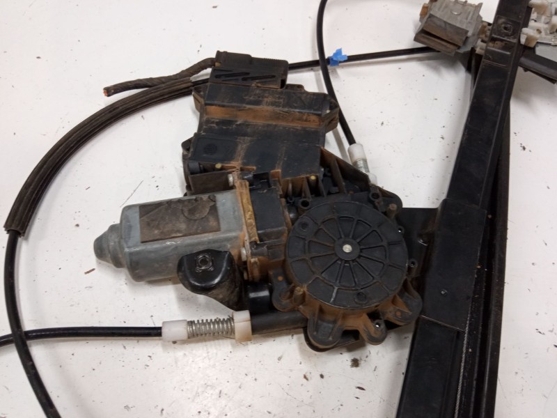 Recambio de elevalunas electrico delantero derecho para volkswagen golf iii cabriolet (1e7) 1.8 referencia OEM IAM   