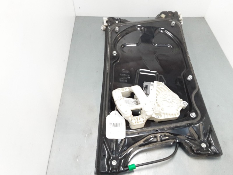 Recambio de elevalunas electrico delantero derecho para land rover discovery iii (l319) 2.7 td 4x4 referencia OEM IAM   